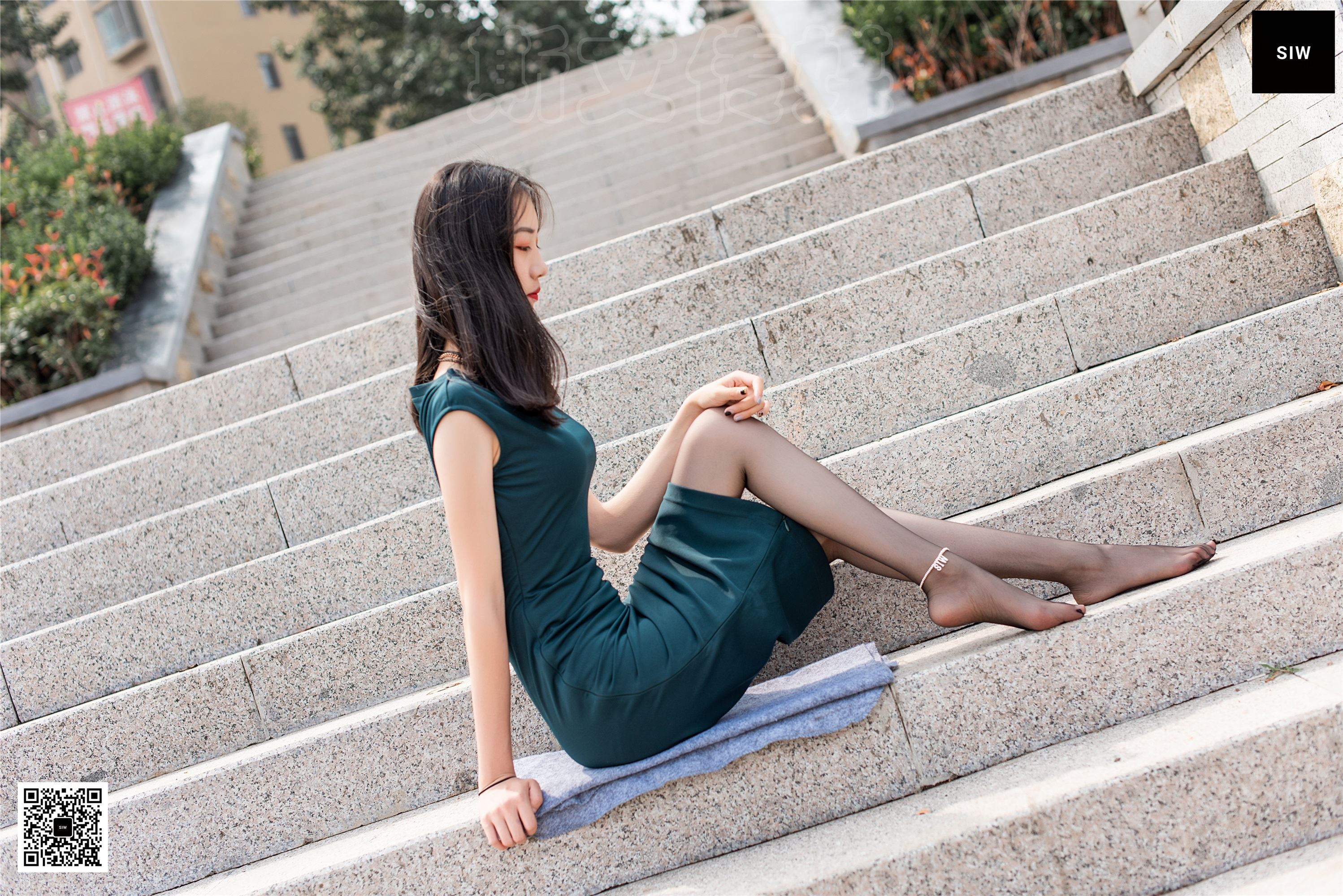 SIW斯文传媒 082 水岸沉思 - 雯静